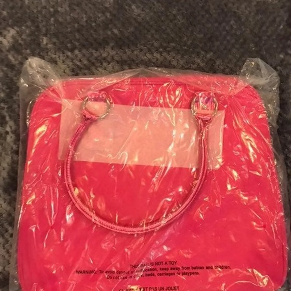 NWT: hot pink Victoria Secret bag - Picture 2 of 8